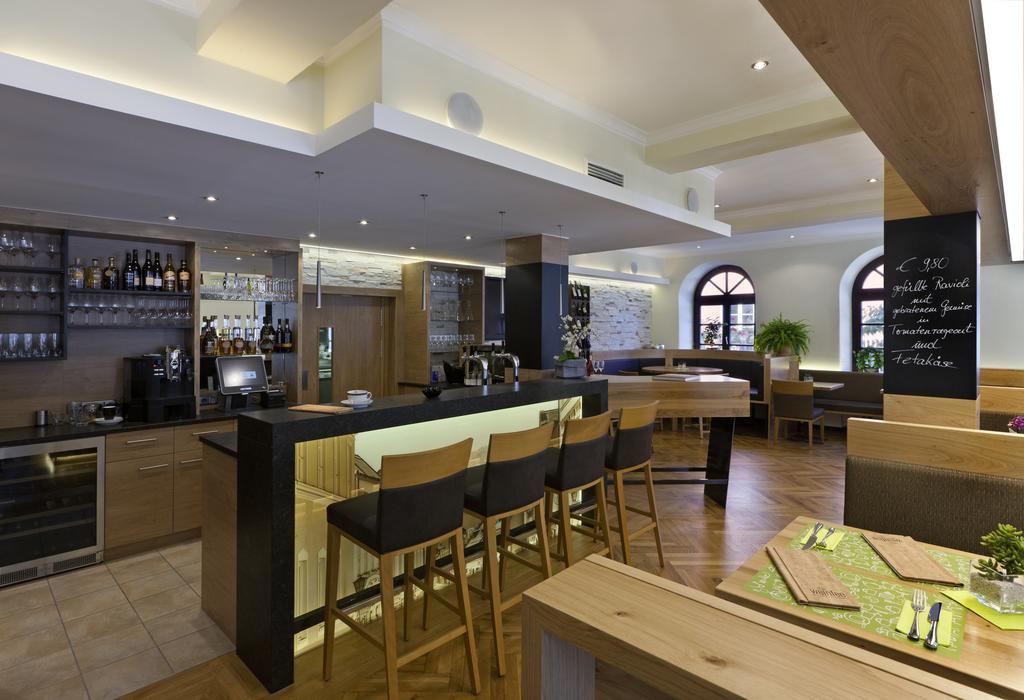Hotel Angerbraeu Мурнау-ам-Штаффельзе Екстер'єр фото