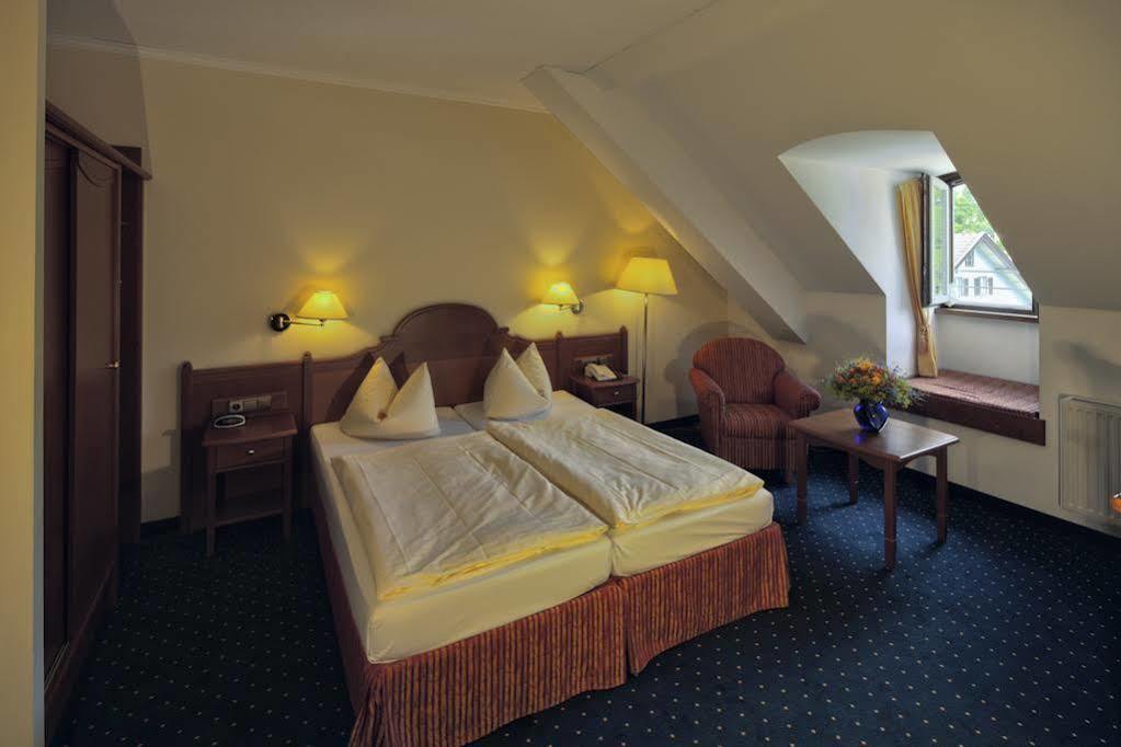 Hotel Angerbraeu Мурнау-ам-Штаффельзе Екстер'єр фото